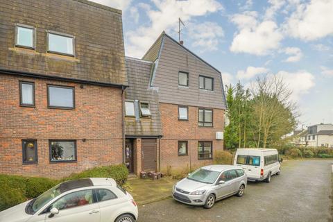2 bedroom flat to rent, Somercoates Close, Barnet EN4