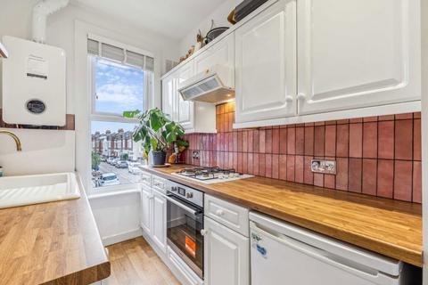 1 bedroom flat to rent, Bruce Road, Mitcham CR4