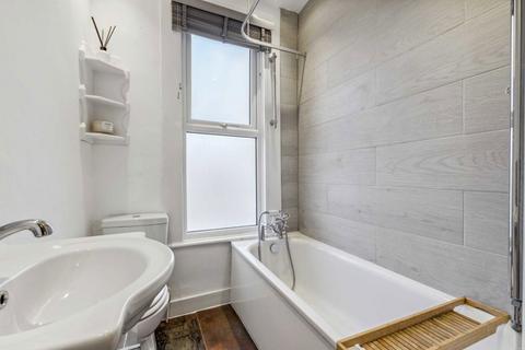 1 bedroom flat to rent, Bruce Road, Mitcham CR4