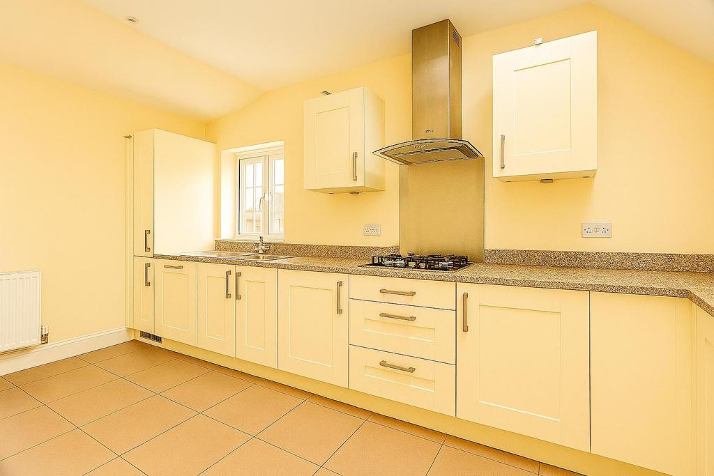 Kitchen 2.jpg