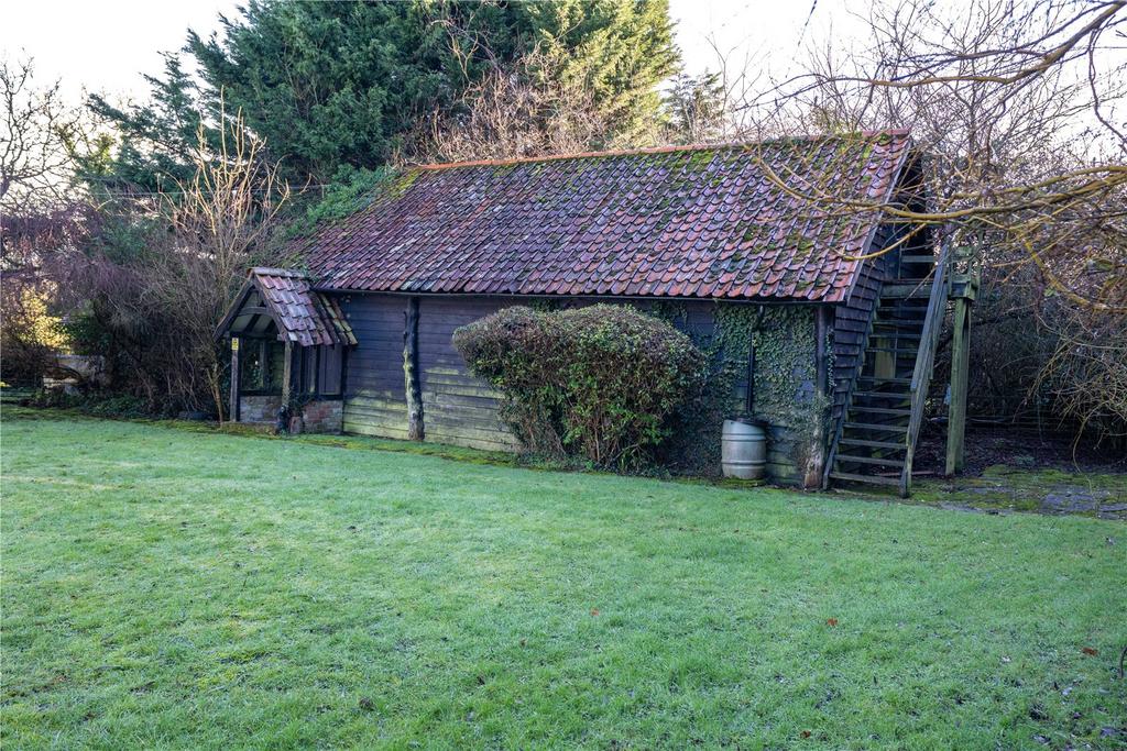 Outbuilding