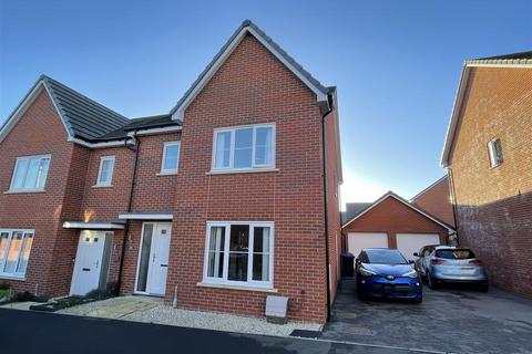 3 bedroom semi-detached house for sale, Campbell Vale, Salisbury SP4