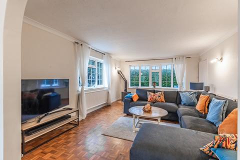 4 bedroom detached house for sale, Chain Free in Carleton Rode