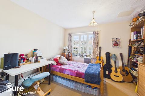 3 bedroom flat for sale, Riverbank, Piccotts End, Hemel Hempstead, Hertfordshire, HP1