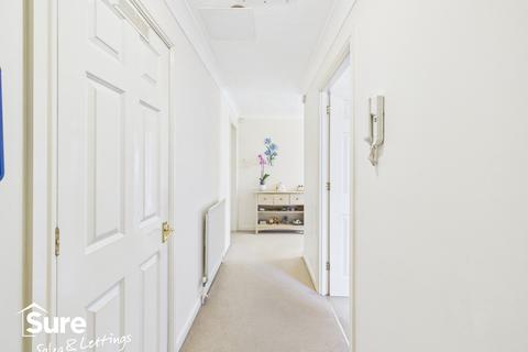undefined, Riverbank, Piccotts End, Hemel Hempstead, Hertfordshire, HP1