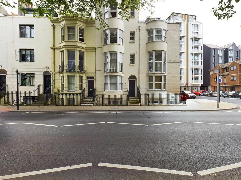 CAM00159 P1-PR0105-STILL07.jpg