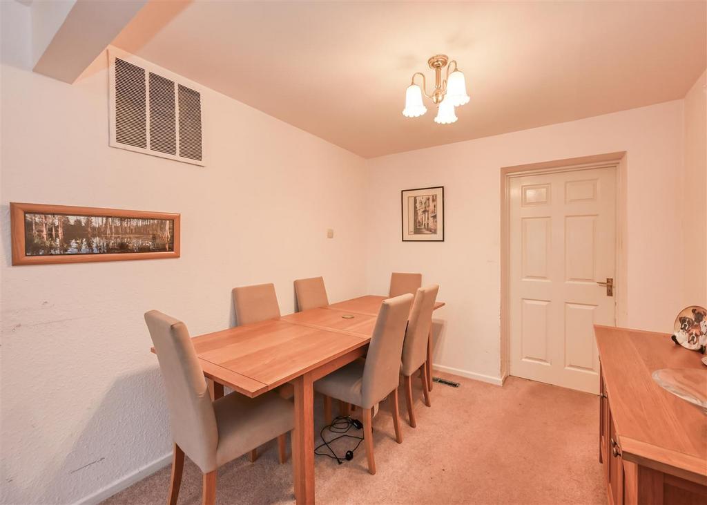 27 Tyrley Close-03.jpg