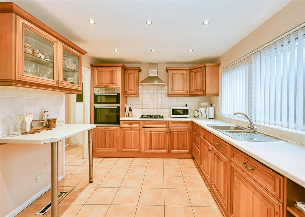 27 Tyrley Close-06.jpg