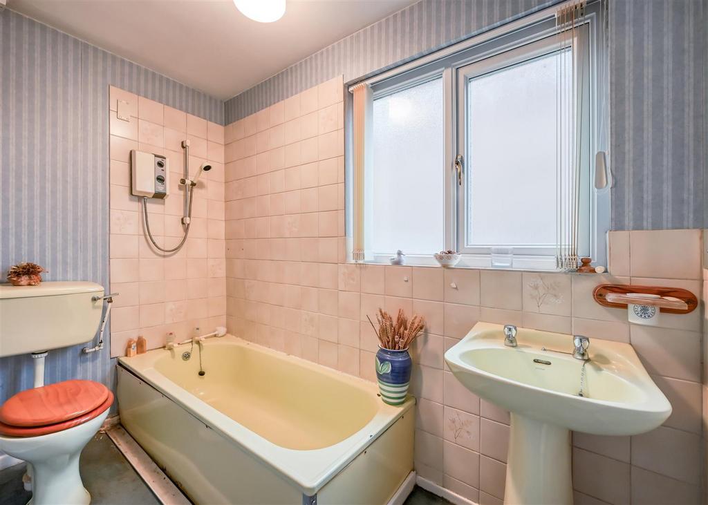 27 Tyrley Close-10.jpg