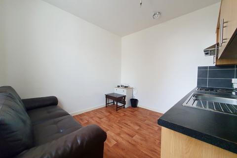 1 bedroom flat to rent, Clifton Street, Adamsdown, Cardiff, CF24