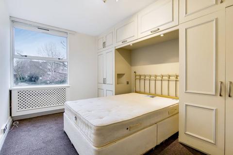 3 bedroom flat to rent, Sullivan Close, Battersea, London, SW11