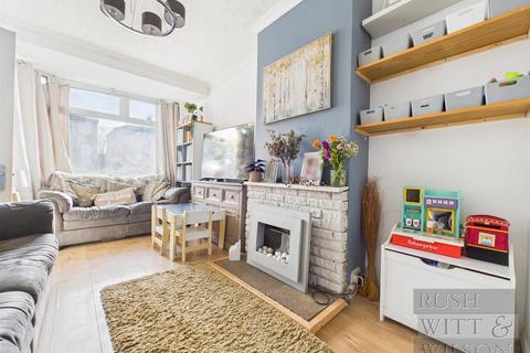 3 bedroom semi-detached house for sale, Parker Road, Hastings