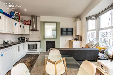 3 bedroom maisonette to rent, Argyle Road, Brighton