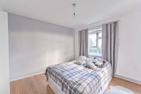 undefined, South Norwood Hill, South Norwood, London, SE25