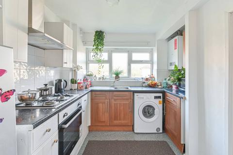 3 bedroom flat for sale, South Norwood Hill, South Norwood, London, SE25