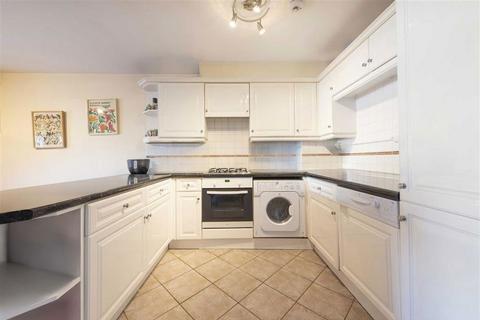 undefined, Victory Place, London E14