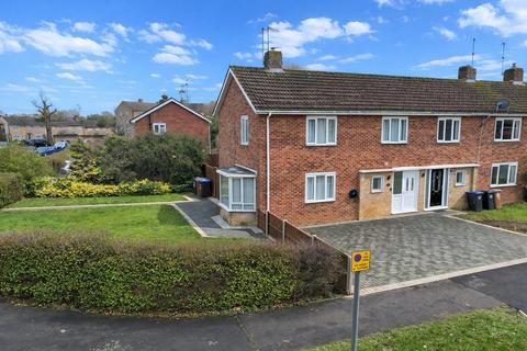 3 bedroom end of terrace house for sale, Lowerfield, Welwyn Garden City, AL7