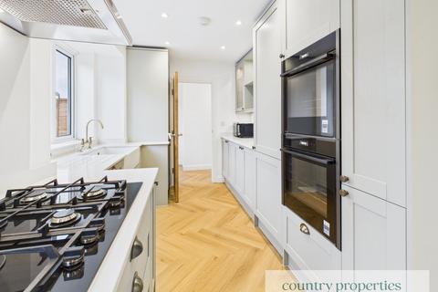 3 bedroom end of terrace house for sale, Lowerfield, Welwyn Garden City, AL7