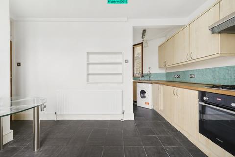 2 bedroom flat to rent, Muswell Hill Broadway, London, N10 1BS