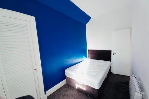 1 bedroom flat to rent, Esslemont Avenue, Rosemount, Aberdeen, AB25