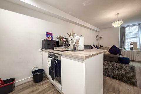 1 bedroom apartment for sale, King Street, Manchester M32