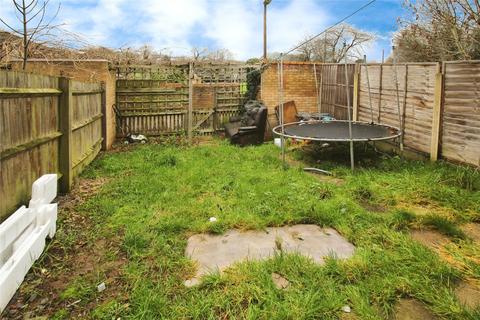 3 bedroom terraced house for sale, Chapman Avenue, Downs Barn, Milton Keynes