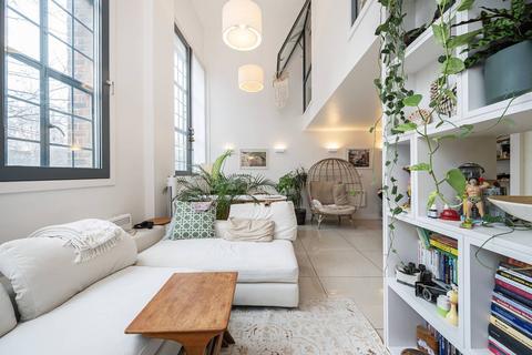 undefined, Richmond Road, Dalston, London, E8