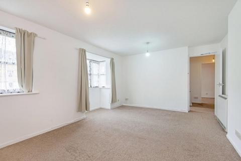 2 bedroom apartment for sale, Somerset Garden , White Hart Lane, London, N17