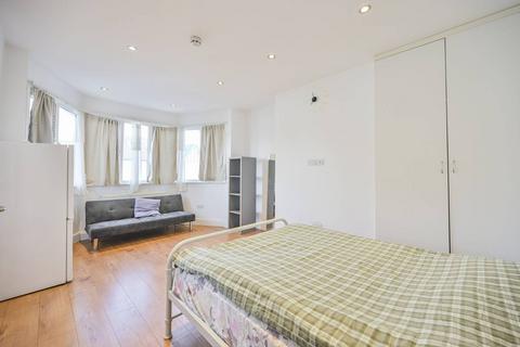 undefined, Heathfield Gardens, Brent Cross, London, NW11