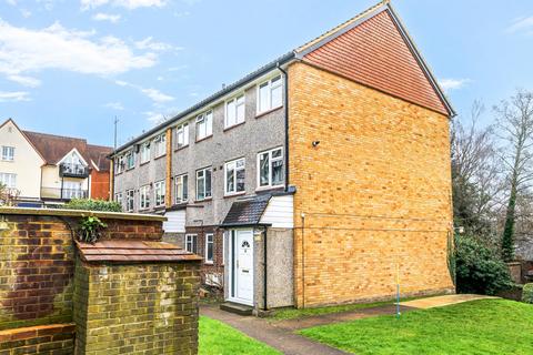 2 bedroom maisonette for sale, Amersham Hill, High Wycombe, Buckinghamshire