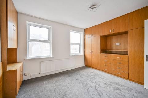 4 bedroom terraced house for sale, Springfield Road, Walthamstow, London, E17