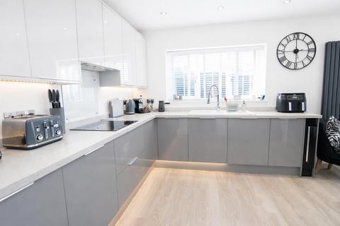 4 bedroom detached house for sale, Thackley Grange, Thackley, Bradford