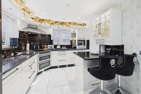 undefined, St Marys Walk, Swanland