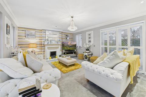 3 bedroom townhouse for sale, St Marys Walk, Swanland