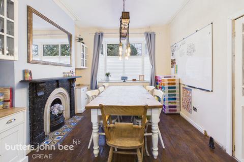 4 bedroom detached house for sale, Alton Street, Crewe