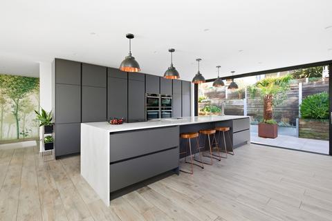 undefined, Kearsley Drive, Worthing, BN14