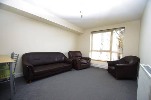 2 bedroom flat to rent, Edison Court, WD18, Watford, WD18