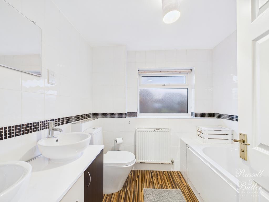 Cam01995 g0 pr0407 still027