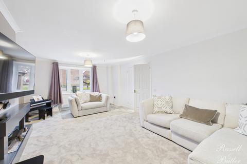 undefined, Kingfisher Road, Buckingham, Buckinghamshire, MK18