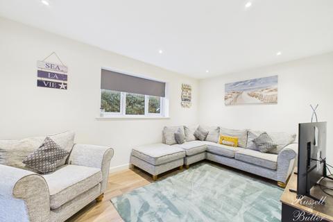 undefined, Kingfisher Road, Buckingham, Buckinghamshire, MK18