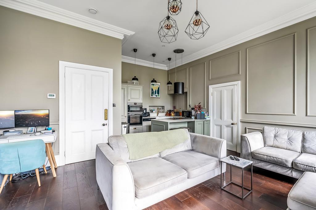 Flat-4-Southlands-House-13