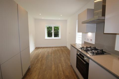 undefined, Chilloway Close, Crondall GU10