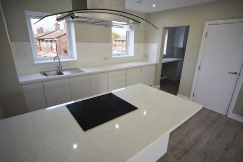 2 bedroom flat to rent, Silvester Street, Liverpool