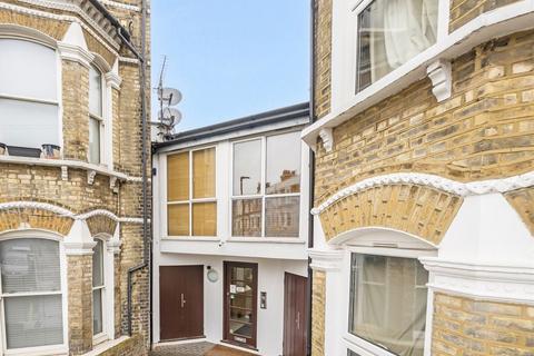 2 bedroom flat for sale, Tregothnan Road, London SW9