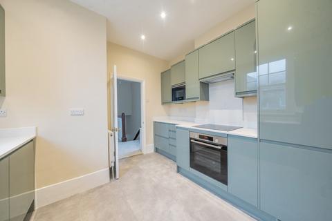 2 bedroom apartment for sale, Effingham Road, Lee