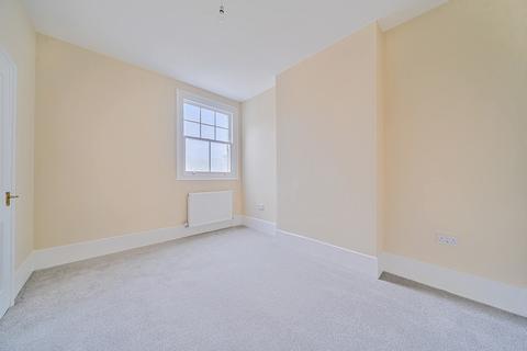 2 bedroom apartment for sale, Effingham Road, Lee