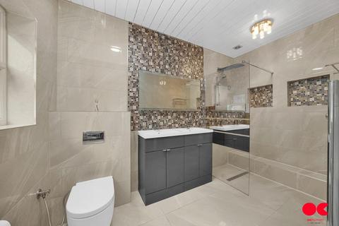 undefined, Wych Elm Road, Hornchurch RM11