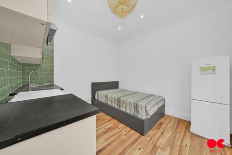 undefined, Wych Elm Road, Hornchurch RM11