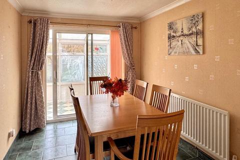 3 bedroom semi-detached house for sale, Teasel Avenue, Penarth