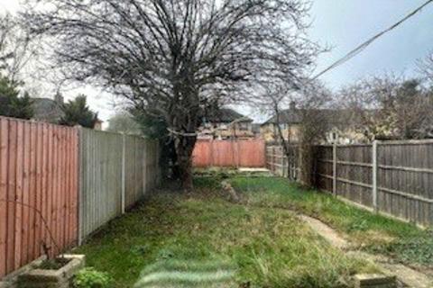 undefined, Hazelwood Avenue, Morden, SM4
